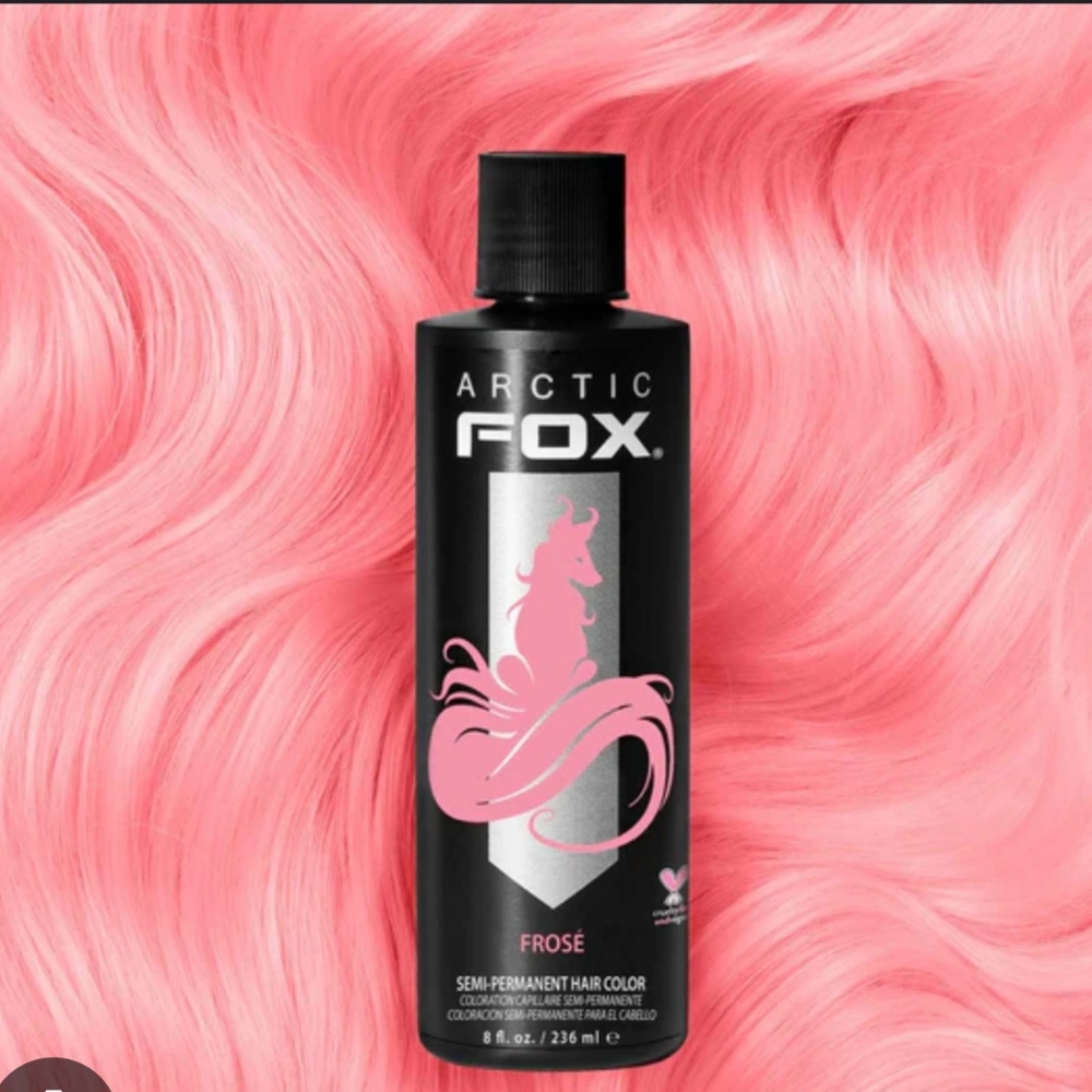 Arctic fox hair dye